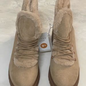 A New Day Suede Boots Color Tan Size 9 1/2 Stylist and Comfortable.